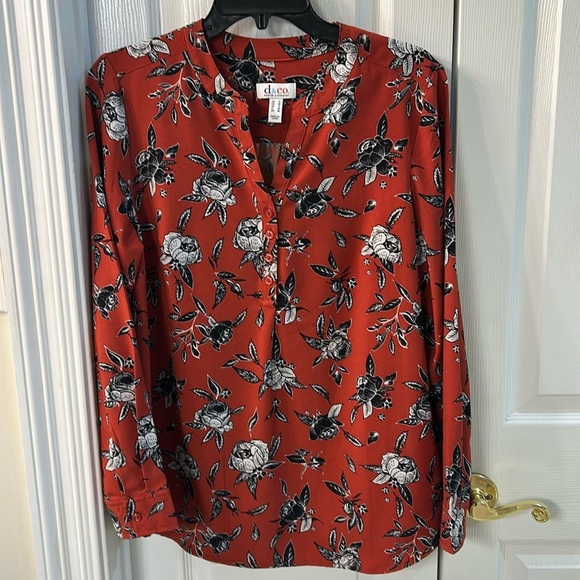D & Co Stretch Polyester Rust Floral Popover Top SZ S - Picture 1 of 5